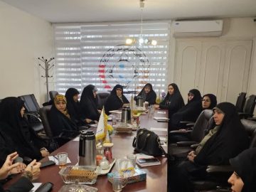 برگزاری نشست کمیته بانوان کانون عالی با حضور خانم دکتر فاطمه قاسم پور نماینده مردم تهران در مجلس شورای اسلامی