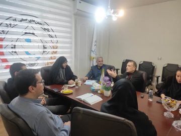 گزارش تصویری از نشست خبری رییس کانون عالی انجمن های صنفی کارگران ایران با خبرنگار حوزه کار و تولید بهمن ۱۴۰۲