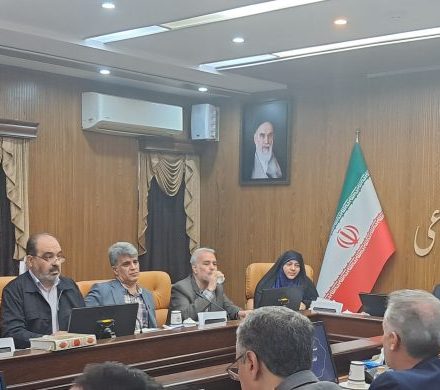 در نشست مشترک اعضای هیات مدیره کانون عالی انجمن های صنفی کارگران و مدیر عامل تامین اجتماعی چه گذشت؟