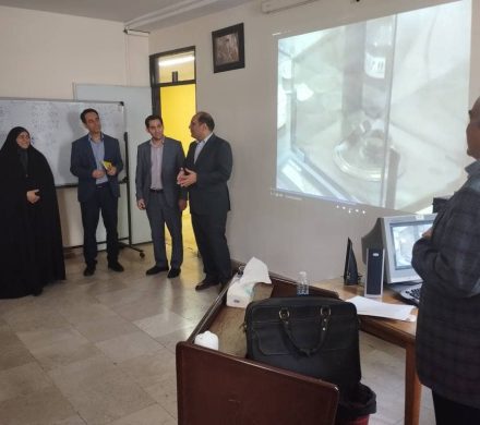 بازدید رئیس کانون عالی انجمن های صنفی کارگران ایران از نمایشگاه دایمی ایمنی مرکز تحقیقات و تعلیمات حفاظت و بهداشت کار کشور