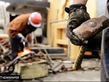 رئیس کانون عالی انجمنهای صنفی کارگران ایران در گفتوگو با صمت : «بیکاری ارادی» اعتراضی عملی است به فقر