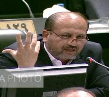 انتقاد تند رئیس فراکسیون کارگری مجلس از بلاتکلیفی حق مسکن کارگران در سال ۱۴۰۵